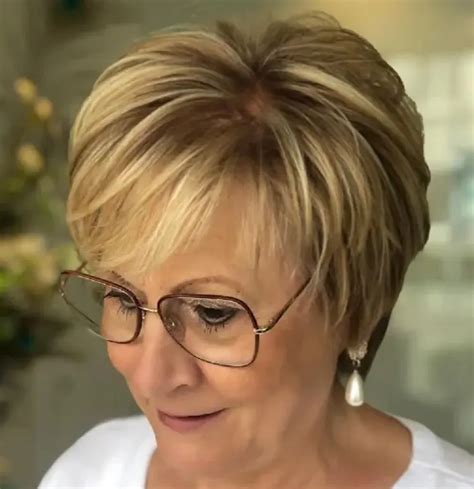 wash and wear haircuts for over 60 with thin hair|flattering hairstyles over 60.